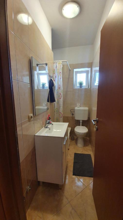 Apartments Jadranka Novalja Kültér fotó