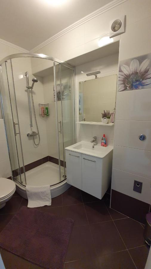 Apartments Jadranka Novalja Kültér fotó
