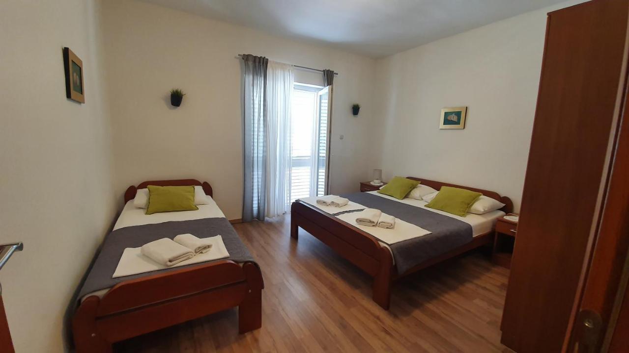 Apartments Jadranka Novalja Kültér fotó