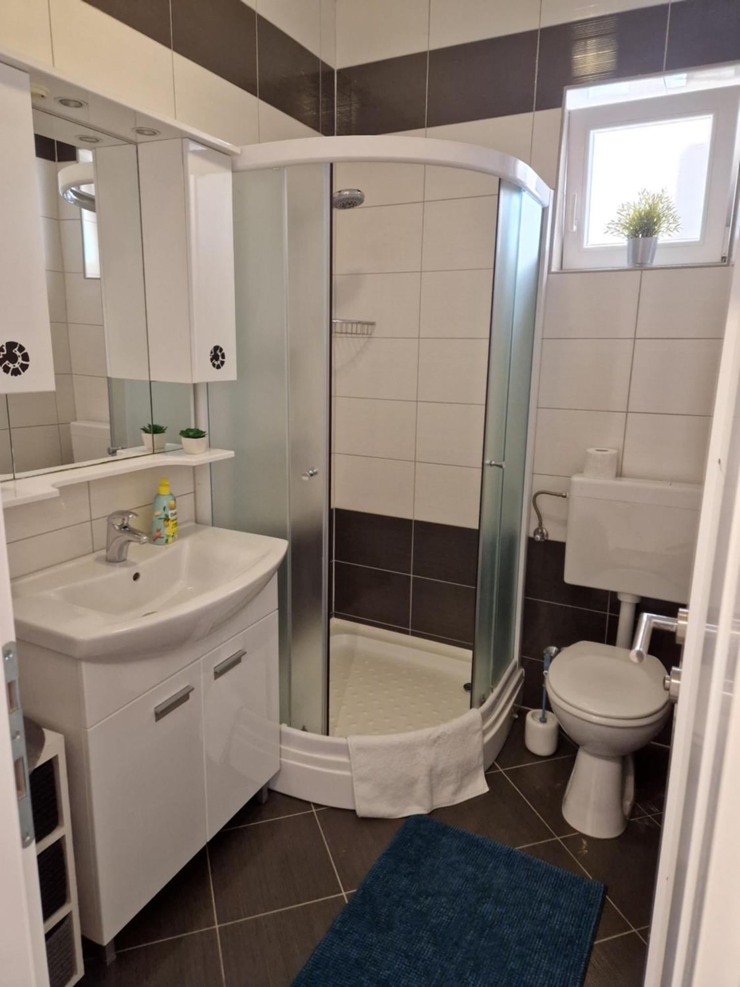 Apartments Jadranka Novalja Kültér fotó