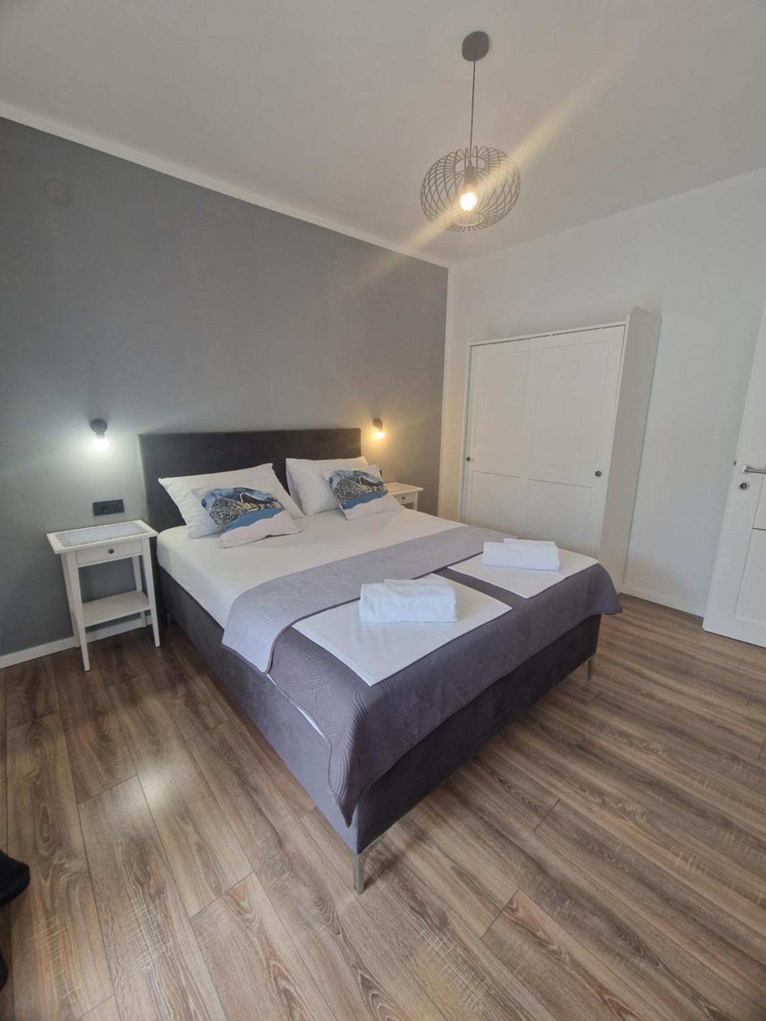 Apartments Jadranka Novalja Kültér fotó