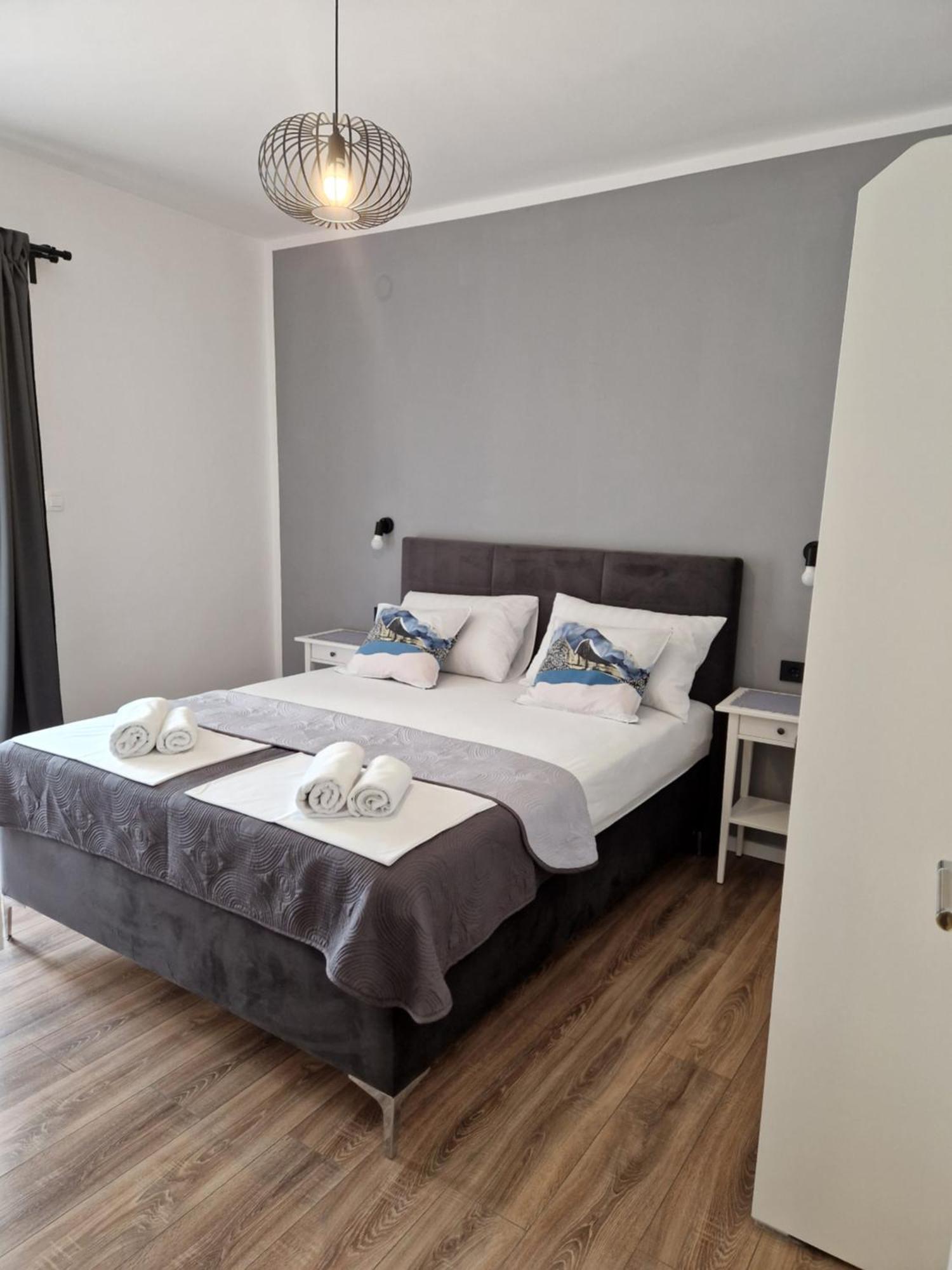 Apartments Jadranka Novalja Kültér fotó